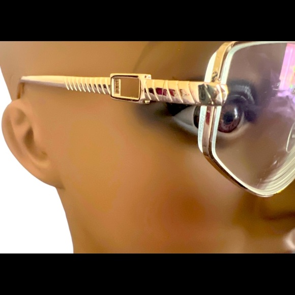 🎉Gold Over Everything🎉 - Picture 2 of 2